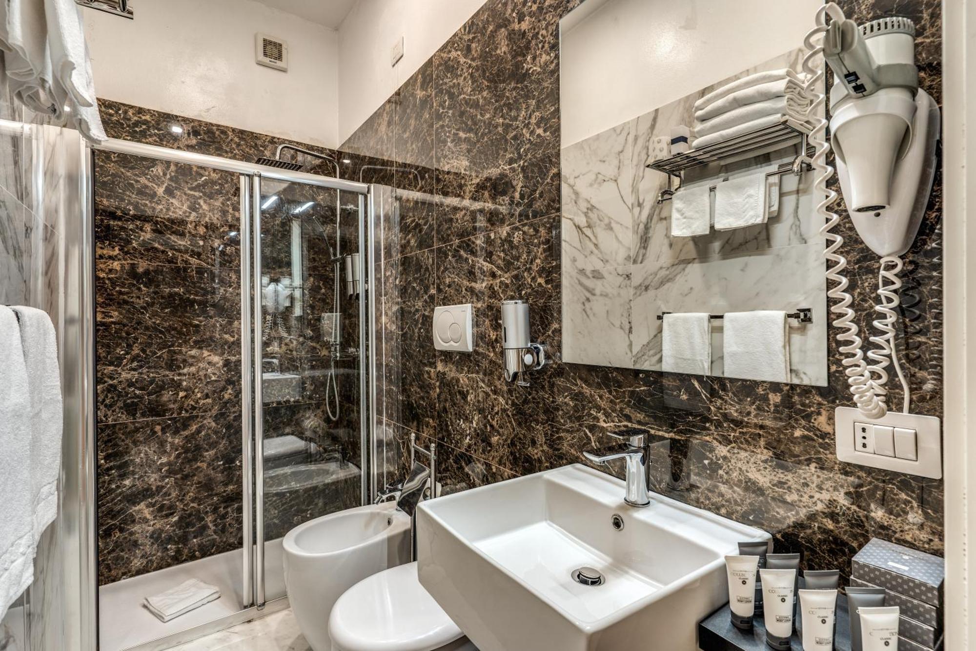 Relais Fontana Di Trevi Hotel